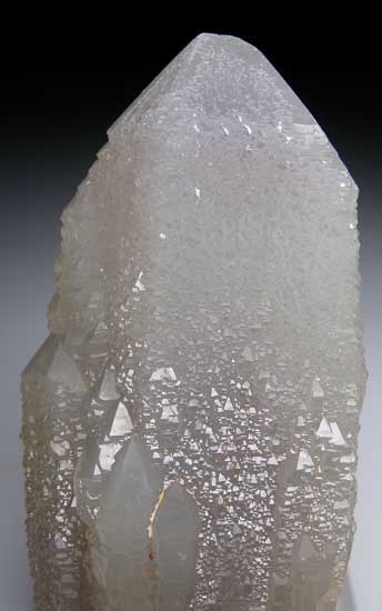 Hematite on Quartz from Huanggangliang Mine, Inner Mongolia, China [db_pics/pics/a971b.jpg]