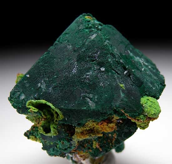 Malachite after Azurite from Tsumeb, Namibia [db_pics/pics/af103a.jpg]