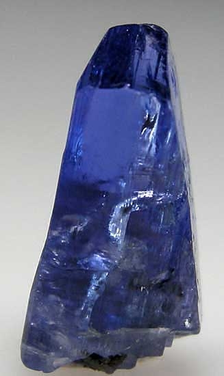 Tanzanite from Karo Pit, near Block D, Merelani Hills, Tanzania [db_pics/pics/af125b.jpg]