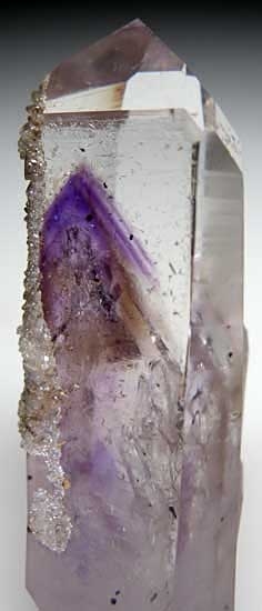 Quartz from Goboboseb Mountains, Brandberg District, Namibia [db_pics/pics/af173b.jpg]