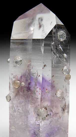 Analcime on Quartz from Goboboseb Mountains, Brandberg District, Namibia [db_pics/pics/af174b.jpg]