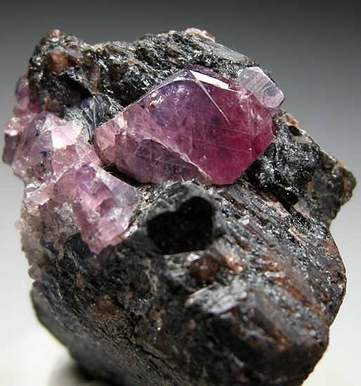 Sapphire from Dodoma Region, Tanzania [db_pics/pics/af185a.jpg]