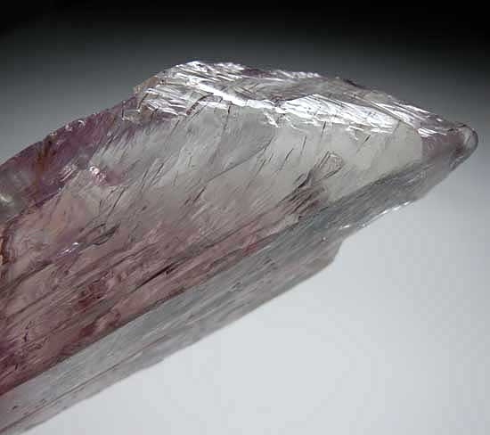Kunzite from Ibadan, Nigeria [db_pics/pics/af323c.jpg]