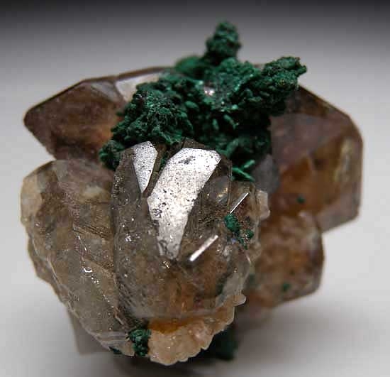 Cerussite with Malachite from Tsumeb, Namibia [db_pics/pics/af370c.jpg]