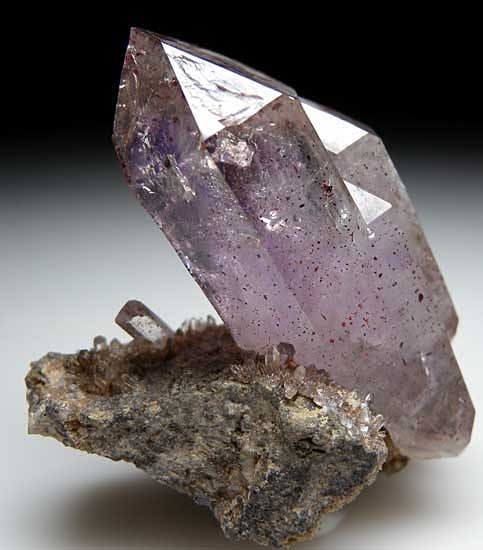 Quartz from Goboboseb Mountains, Brandberg District, Namibia [db_pics/pics/af371a.jpg]
