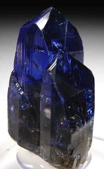 Tanzanite from Merelani Hills, Lelatema Mtns., Arusha Region, Tanzania [db_pics/pics/af377c.jpg]