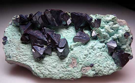 Cuprite from Mashamba West Mine, Shaba Province, Congo [db_pics/pics/af391a.jpg]
