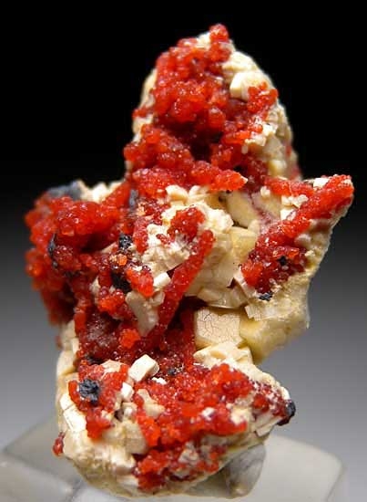 Henritermierite on Ettringite from Wessels Mine, Hotazel, Northern Cape Province, South Africa [db_pics/pics/af418c.jpg]