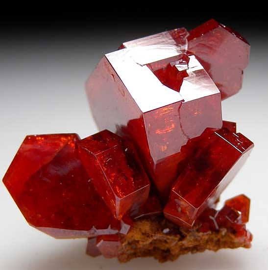 Vanadinite from Mibladen, Morocco [db_pics/pics/af555b.jpg]