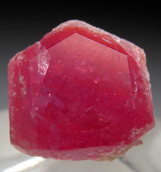 Pezzottaite from Sakavalana Mine, Ambatovita, Fianarantsoa Prov., Madagascar [db_pics/pics/af656b.jpg]