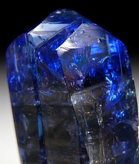 Tanzanite from Merelani Hills, Lelatema Mtns., Arusha Region, Tanzania [db_pics/pics/af710d.jpg]