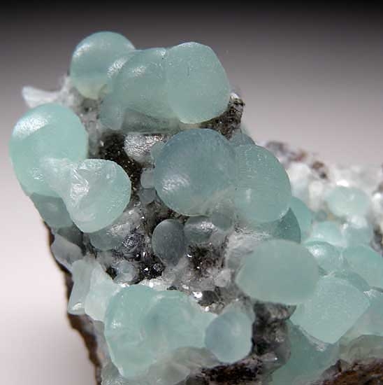 Smithsonite on Hemimorphite from Skorpion Mine, Rosh Pinah, Namibia [db_pics/pics/af750c.jpg]