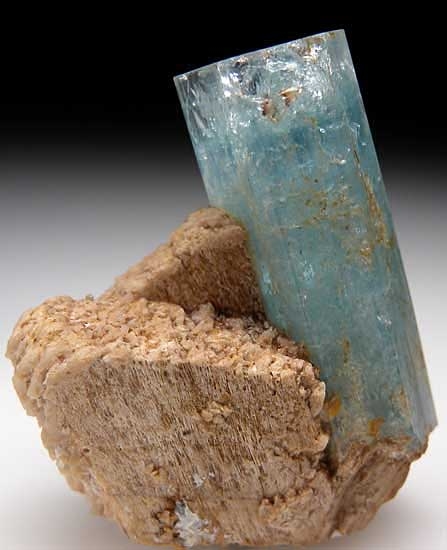Aquamarine with Feldspar from Erongo Mtns., Namibia [db_pics/pics/af773b.jpg]