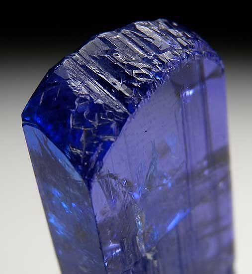 Tanzanite (R) from Merelani Hills, Arusha Region, Tanzania [db_pics/pics/af774c.jpg]