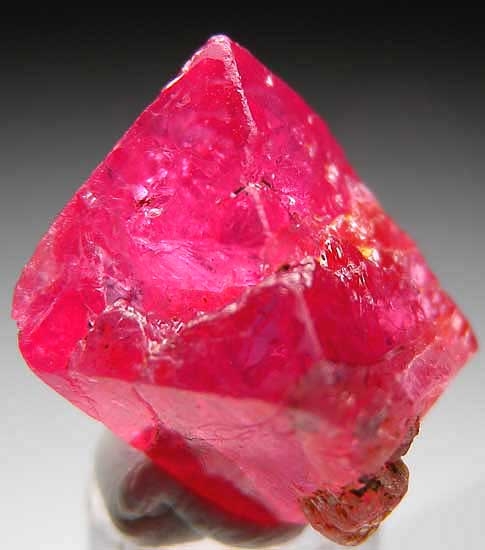 Spinel from Mahenge, Mogorogoro Region, Tanzania [db_pics/pics/af796a.jpg]