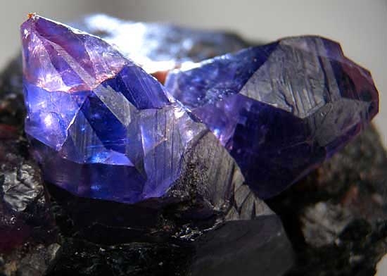 Sapphire from Winza, Dodoma, Tanzania [db_pics/pics/af821d.jpg]