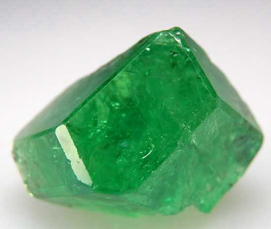 Tsavorite from Merelani Hills, Lelatema Mtns., Arusha Region, Tanzania [db_pics/pics/af824a.jpg]