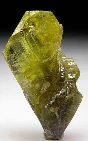 Chrysoberyl from Lac Alaotra, Madagascar [db_pics/pics/af844a.jpg]