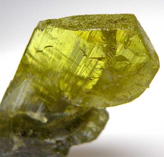 Chrysoberyl from Lac Alaotra, Madagascar [db_pics/pics/af844c.jpg]