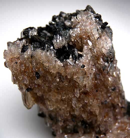 Quartz and Schorl pseudo. Microcline from Erongo Mountains, Namibia [db_pics/pics/af883d.jpg]