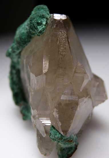 Malachite on Cerussite from Tsumeb, Namibia [db_pics/pics/af906c.jpg]