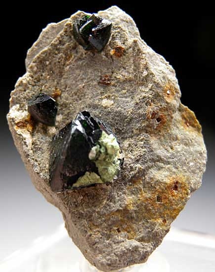 Libethenite from Rokana Mine, Kitwe, Zambia [db_pics/pics/af930a.jpg]