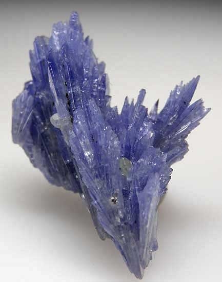 Tanzanite from Merelani Hills, Lelatema Mtns., Arusha Region, Tanzania [db_pics/pics/af957a.jpg]