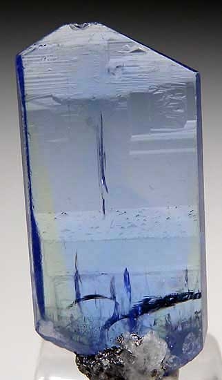 Tanzanite from Merelani Hills, Lelatema Mtns., Arusha Region, Tanzania [db_pics/pics/af959a.jpg]