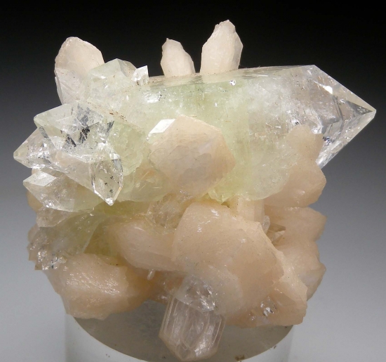 Apophyllite with Stilbite from Jalgaon, Maharashtra, India [db_pics/pics/au125c.jpg]