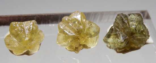 Chrysoberyl from Espirito Santo, Minas Gerais, Brazil [db_pics/pics/au134e.jpg]