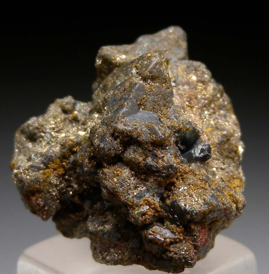 Scorodite with Beudantite from Mina Oujela, Mapimi, Durango, Mexico [db_pics/pics/au199b.jpg]