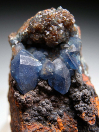 Scorodite from Mina Oujela, Mapimi, Durango, Mexico [db_pics/pics/au393b.jpg]