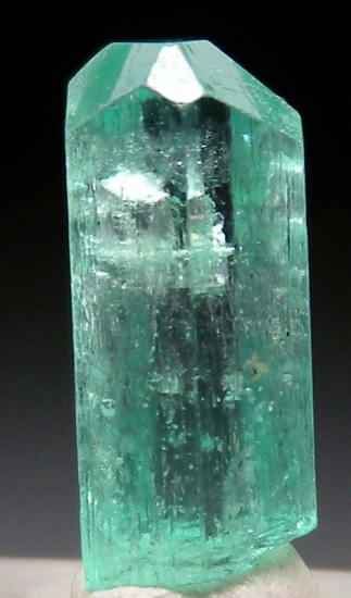Emerald from Jos Plateau, Plateau, Nigeria [db_pics/pics/au484a.jpg]