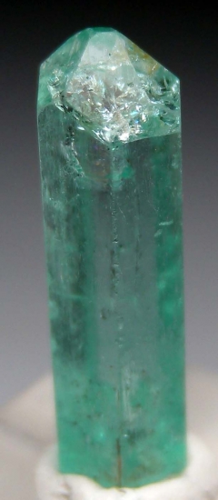 Emerald from Jos Plateau, Plateau, Nigeria [db_pics/pics/au489b.jpg]