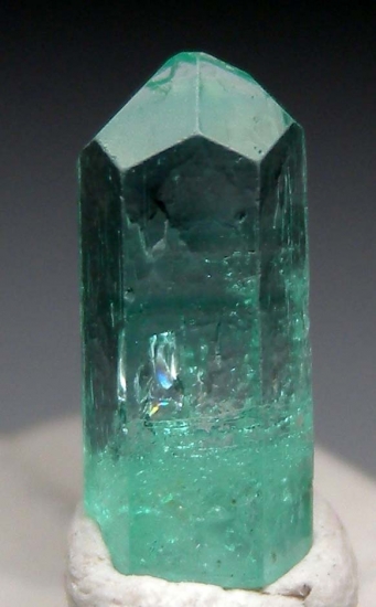 Emerald from Jos Plateau, Plateau, Nigeria [db_pics/pics/au497a.jpg]