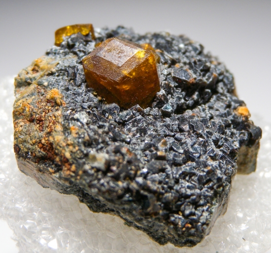 Andradite var. Topazolite from Yellowcat Mine (Junnila Mine), San Benito Co., California, USA [db_pics/pics/au548d.jpg]