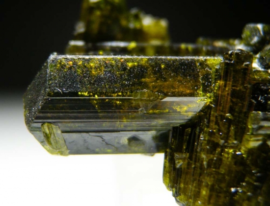 Epidote from Mexico [db_pics/pics/au640c.jpg]