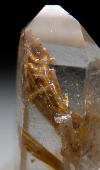 Quartz with inclusions from Diamantina, Minas Gerais, Brazil [db_pics/pics/au659b.jpg]