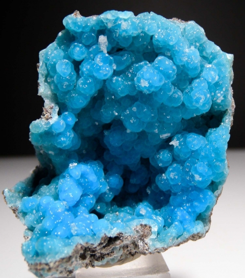 Cerussite on Hemimorphite from Mfouati, Bouenza Department, Republic of the Congo [db_pics/pics/au727a.jpg]