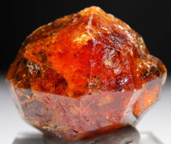 Spessartine from Nani, Loliondo, Tanzania [db_pics/pics/au740b.jpg]