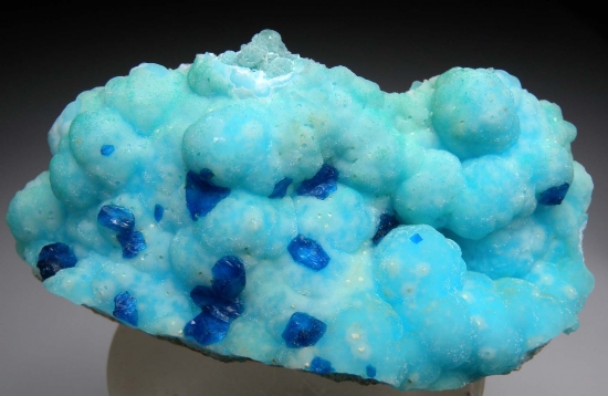 Veszelyite on Hemimorphite from Palabanda quarries, Mfouati, Bouenza Department, Republic of the Congo [db_pics/pics/au798b.jpg]