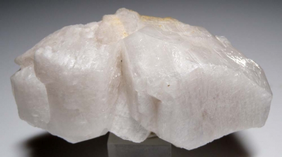Feldspar var. Moonstone from Namalulu, Tanzania [db_pics/pics/au867c.jpg]