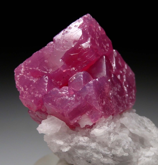 Spinel from Mahenge, Morogoro, Tanzania [db_pics/pics/au870c.jpg]
