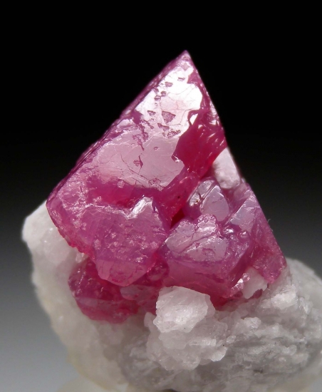 Spinel from Mahenge, Morogoro, Tanzania [db_pics/pics/au870d.jpg]