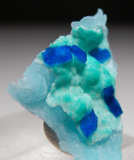 Veszelyite on Hemimorphite from Palabanda quarries, Mfouati, Bouenza Department, Republic of the Congo [db_pics/pics/au893c.jpg]