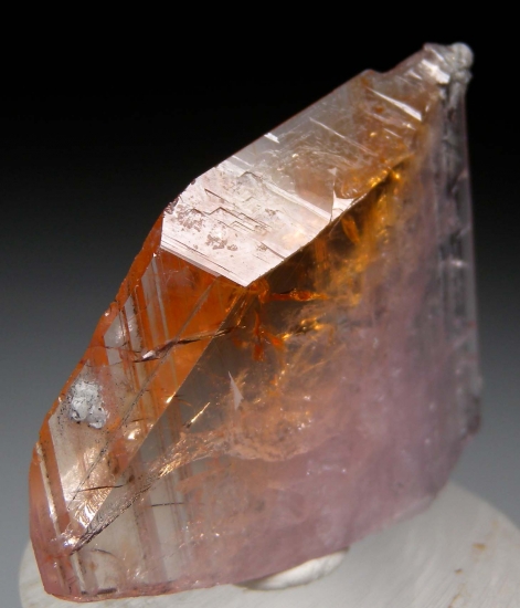 Magnesioaxinite from Merelani Hills, Arusha, Tanzania [db_pics/pics/au927c.jpg]