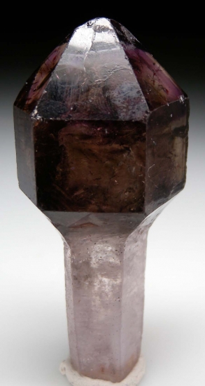 Quartz scepter from Mondo Mine, Shinyanga Region, Tanzania [db_pics/pics/au933a.jpg]