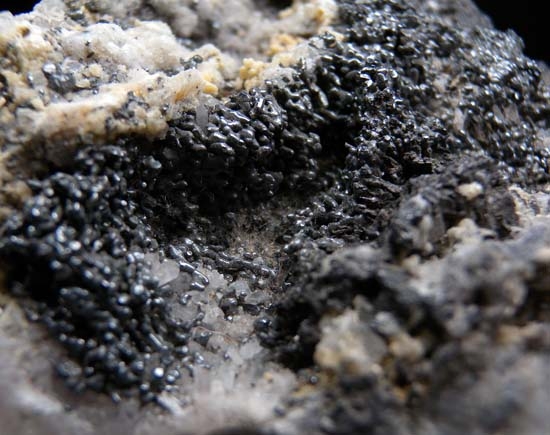 Acanthite from Fresnillo, Zacatecas, Mexico [db_pics/pics/b383c.jpg]