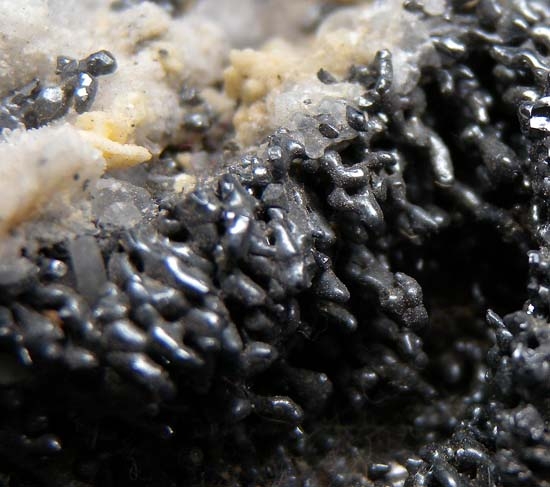 Acanthite from Fresnillo, Zacatecas, Mexico [db_pics/pics/b383d.jpg]