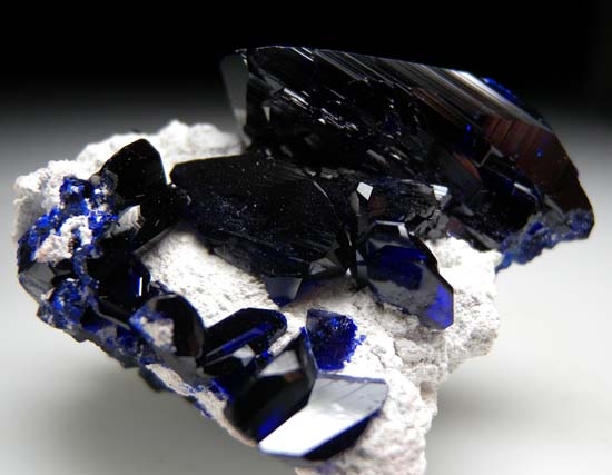 Azurite from Milpillas Mine, Cuitaca, Sonora, Mexico [db_pics/pics/b399d.jpg]